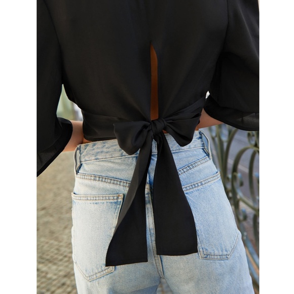 Back Ties V-Neck Black Crop Top - Picture 5 of 8